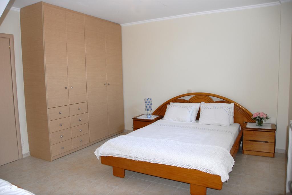 Tree House Apartment Nafplio Ngoại thất bức ảnh