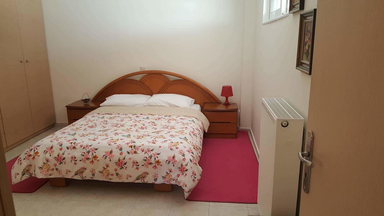 Tree House Apartment Nafplio Ngoại thất bức ảnh